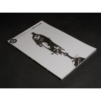 BATMAN BLACK & WHITE 3 – Play Press 2001