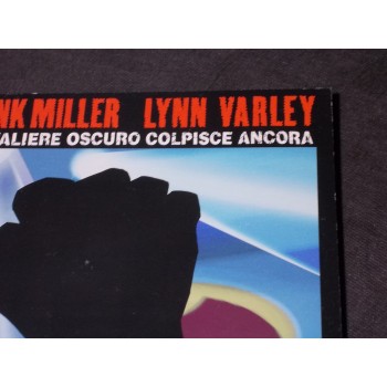 DK 2 IL CAVALIERE OSCURO COLPISCE ANCORA 1 di Miller e Varley – Play Press 2002