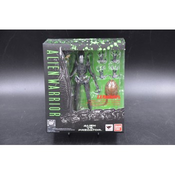ALIEN VS PREDATOR – ALIEN WARRIOR Action Figure – Bandai 2014 NUOVO