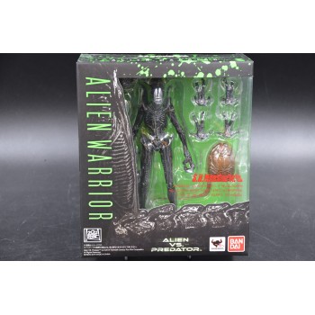 ALIEN VS PREDATOR – ALIEN WARRIOR Action Figure – Bandai 2014 NUOVO