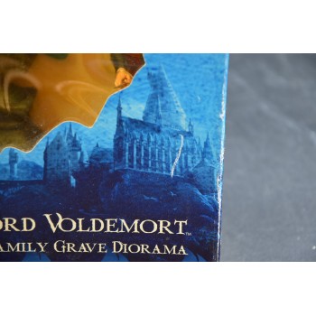 HARRY POTTER VS LORD VOLDEMORT GRAVEYARD DUEL WITH RIDDLE FAMILY GRAVE  - NECA
